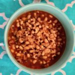 This healthy smoky blackeyed pea recipe is easy to make in a pressure cooker (Instant Pot) or Crock-Pot and you do NOT have to presoak the beans. Try it! | www.amiofbs.com