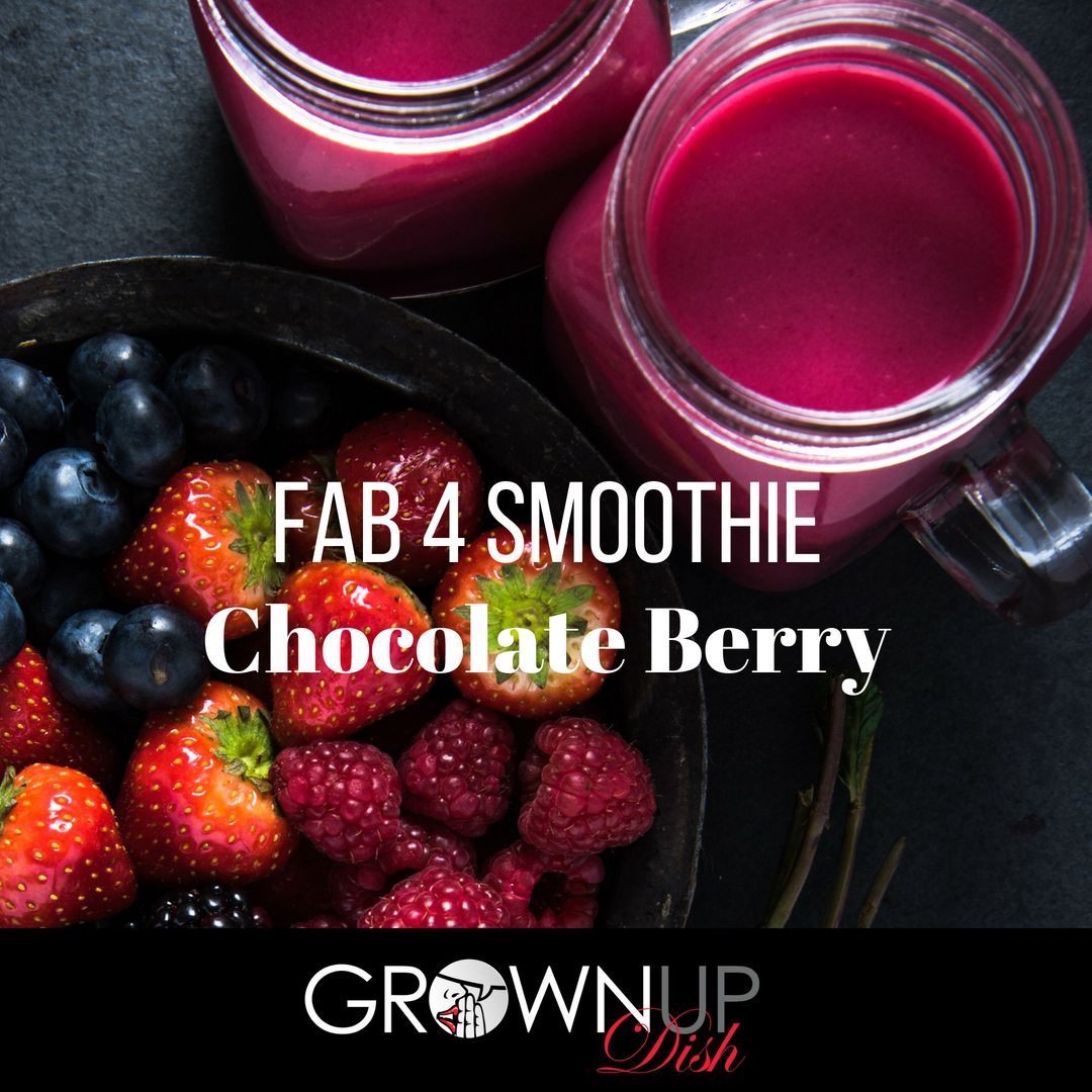 This Chocolate Berry Fab Four Smoothie recipe is made with mixed berries and chocolate so it's deliciously sweet and a little bit savory. And because it follows Kelly Leveque's Fab Four formula, it will elongate your blood sugar curve and keep you full for several hours. | www.amiofbs.com