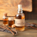 Make homemade vanilla extract with just TWO ingredients in less than FIVE minutes! This recipe is better quality & way cheaper than grocery store versions. | www.amiofbs.com