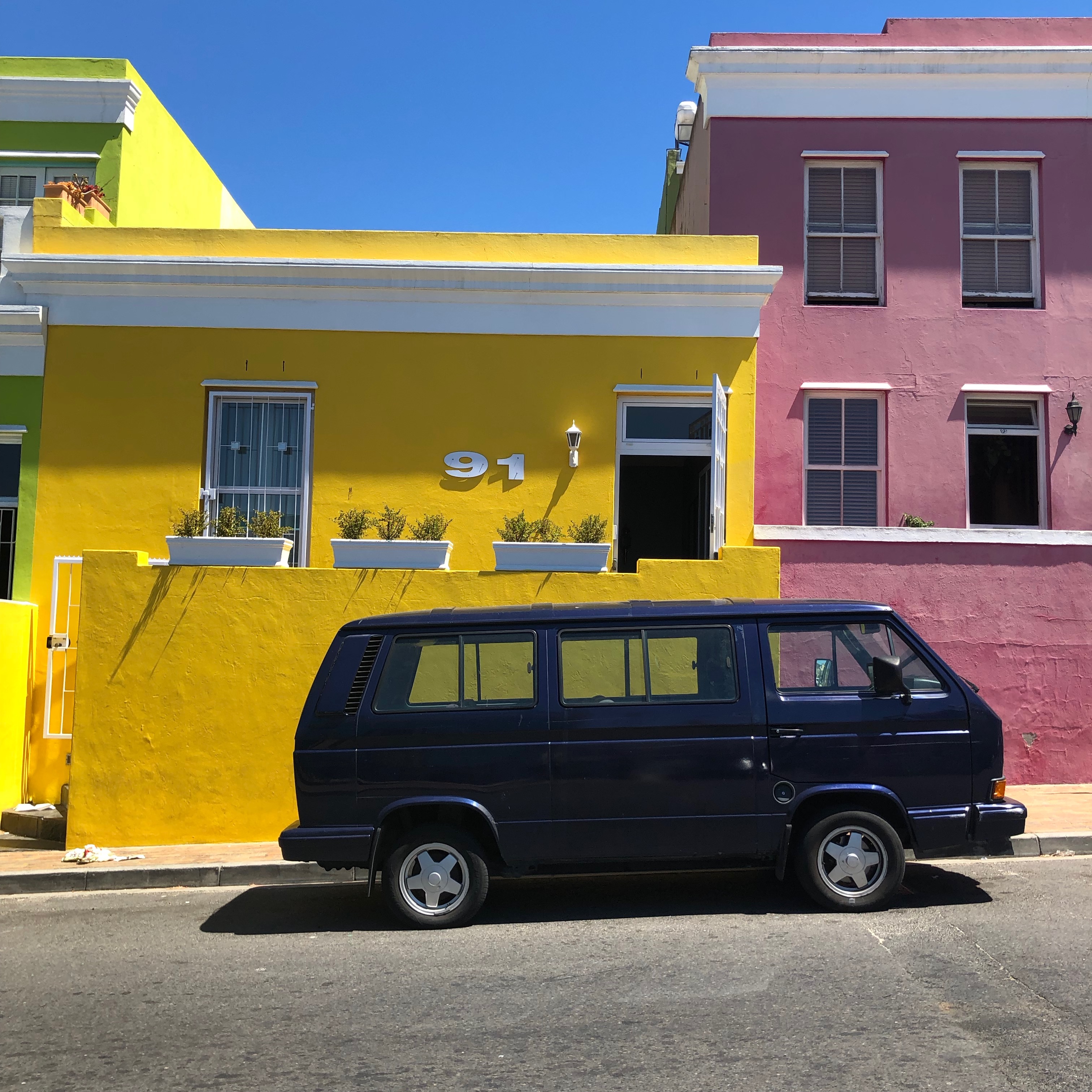 Bo Kaap neighborhood, Capetown, South Africa | www.amiofbs.com