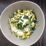 This No Cook Zoodle Cacio e Pepe is light, packed with flavor, and you only need a four ingredients: zucchini, parmesan cheese, olive oil and salt/pepper. | www.amiofbs.com