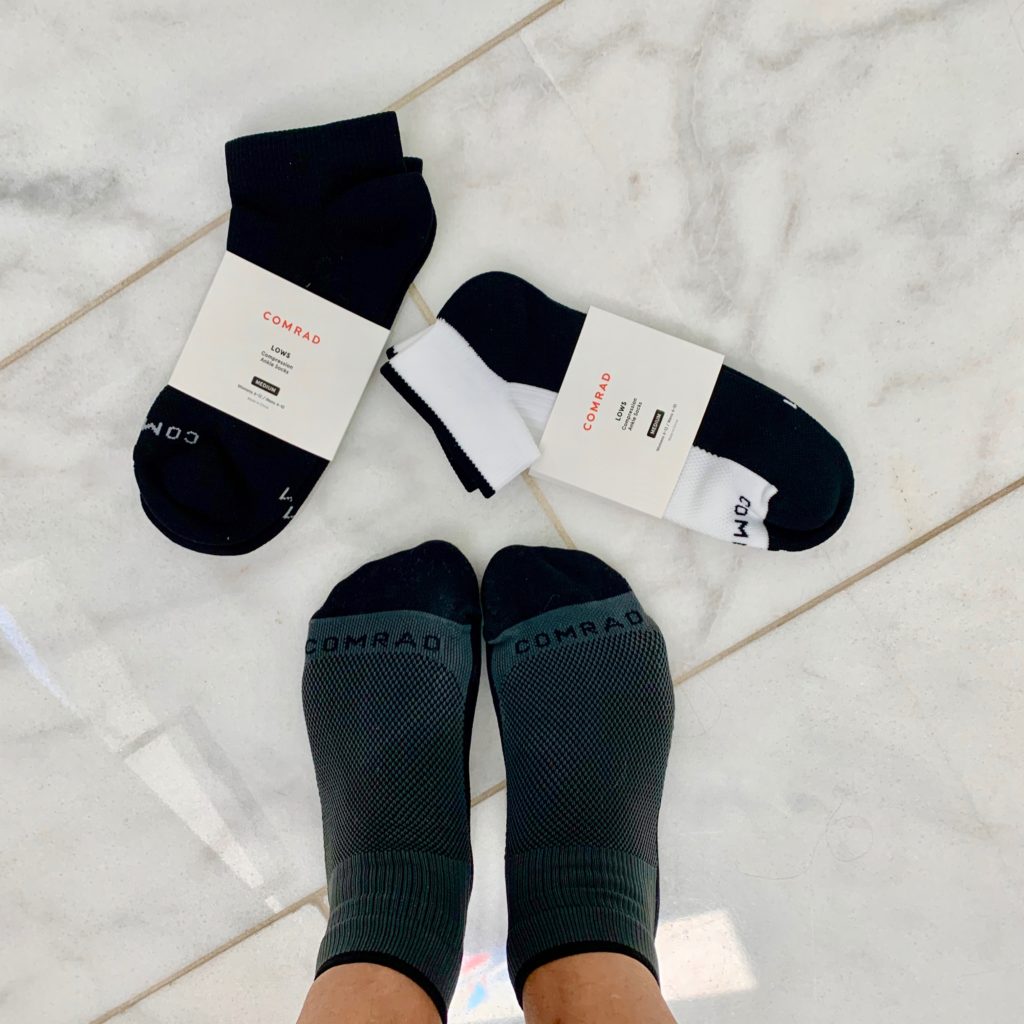 Thanks to Comrad, compression socks have come a long way, baby! They now look more department store than drugstore. And they now make athletic socks too. Check out my review & discount code. | www.amiofbs.com