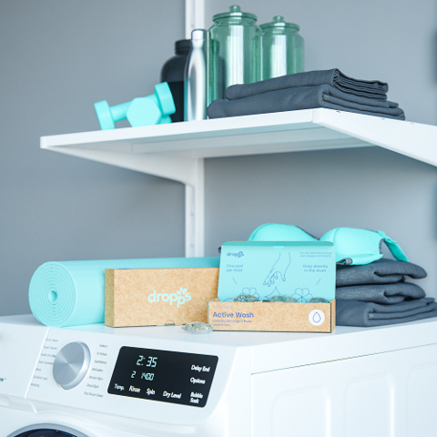 Do your workout clothes stink? Read my review of Dropps Active Wash Laundry Detergent Pods. Discount when you shop with my link. | www.amiofbs.com