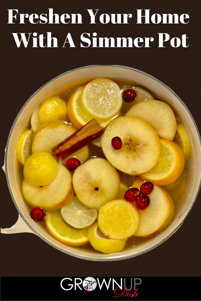 A simmer pot or stovetop potpourri is a natural & easy way to make your house smell amazing with no chemicals. Video and step-by-step instructions. | www.amiofbs.com